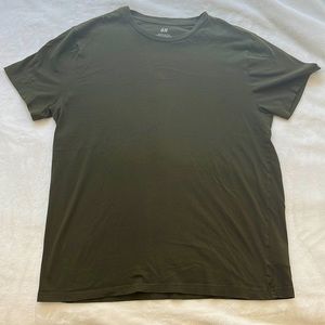 H&M T Shirt Size Large